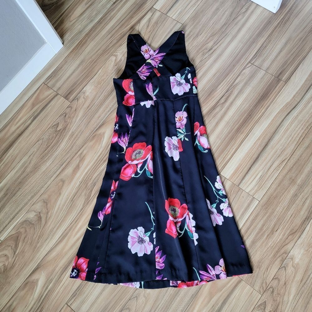 Ann Taylor Poppy Floral High Neck Criss Cross Back Midi Dress in Black - Picture 7 of 12